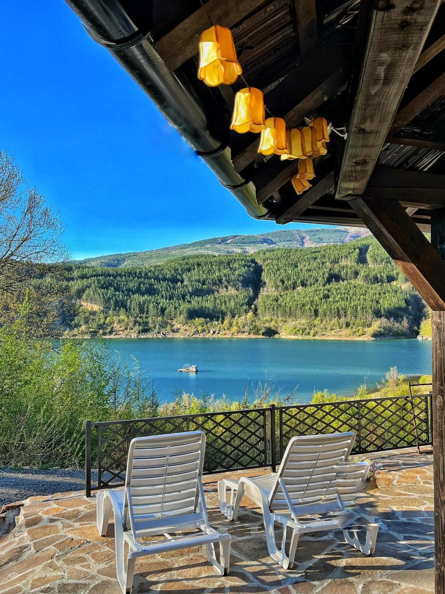 Zavojsko Jezero - Vila Jezero Pirot Exteriör bild