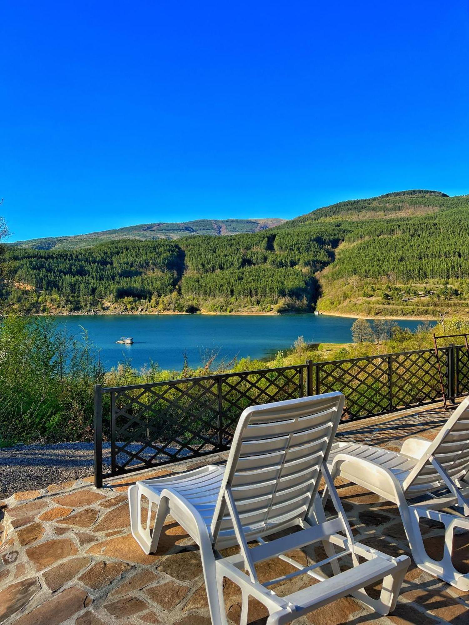 Zavojsko Jezero - Vila Jezero Pirot Exteriör bild